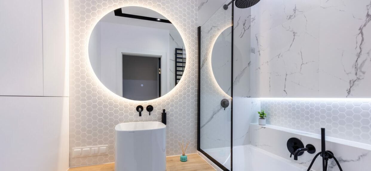 Espejos para baños modernos: claves para elegir los adecuados