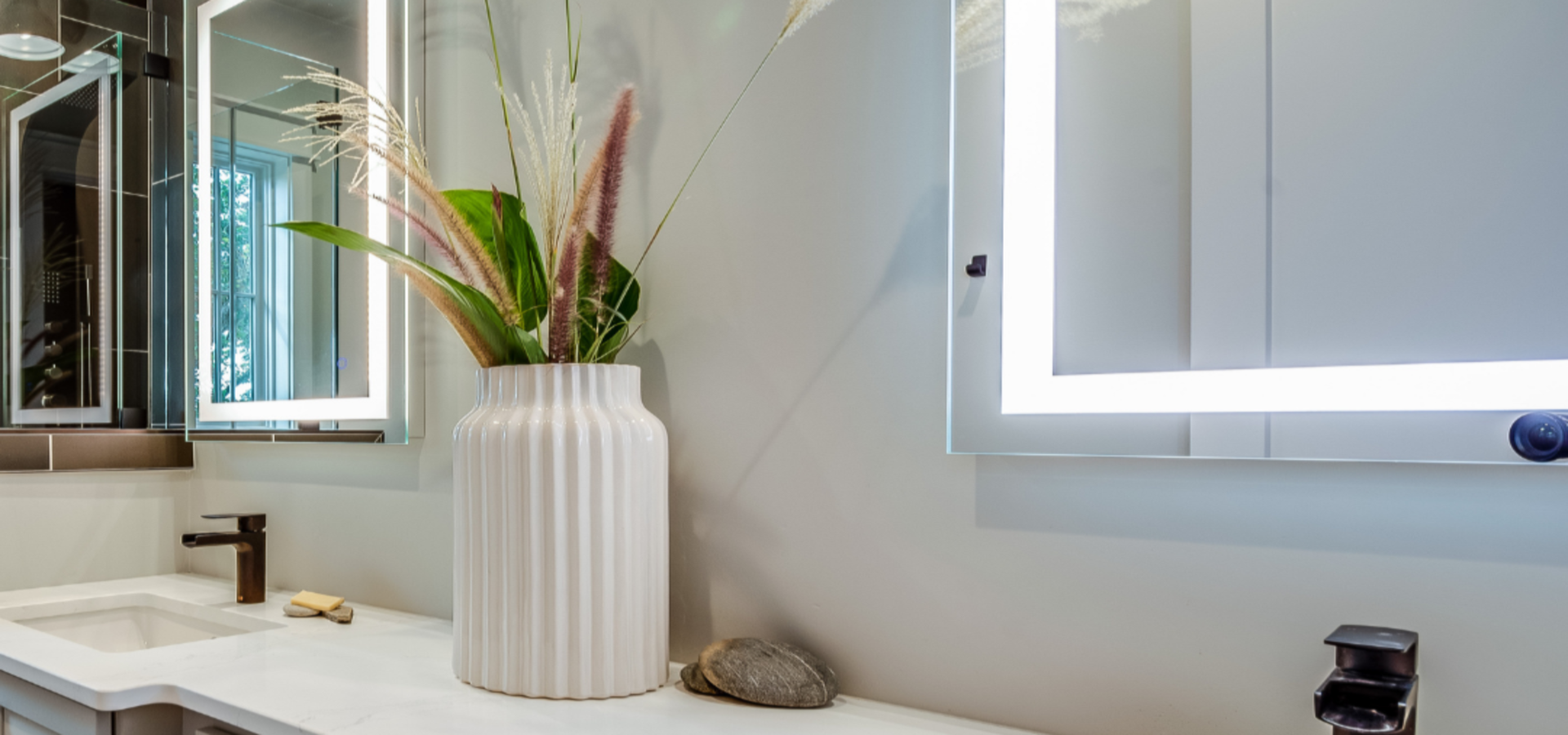 Espejos con sensor de luz que se encienden solos: guía completa